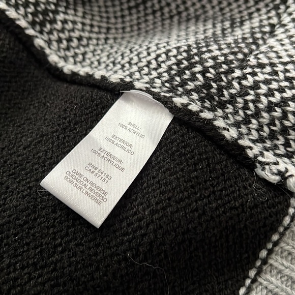 Calvin Klein Jeans No Button Plaid Cardigan Sweater, NWT, Size S - Picture 9 of 9